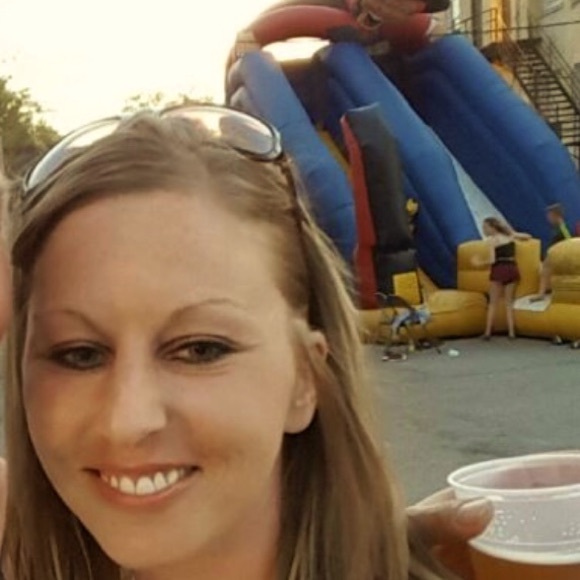 Meet your Posher, Kristi - Picture 1 of 3